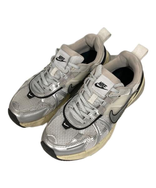 NIKE（ナイキ）NIKE (ナイキ) V2K Run Women's グレー サイズ:US9の古着・服飾アイテム