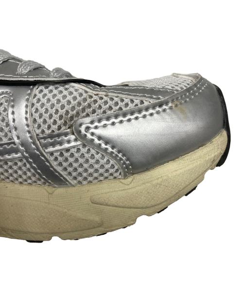 NIKE（ナイキ）NIKE (ナイキ) V2K Run Women's グレー サイズ:US9の古着・服飾アイテム