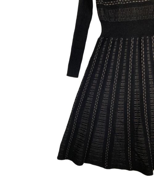 BARNEYS NEWYORK（バーニーズ・ニューヨーク）BARNEYS NEWYORK (バーニーズ・ニューヨーク) ニットワンピース ブラック サイズ:SIZE 38の古着・服飾アイテム