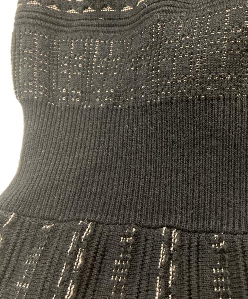 BARNEYS NEWYORK（バーニーズ・ニューヨーク）BARNEYS NEWYORK (バーニーズ・ニューヨーク) ニットワンピース ブラック サイズ:SIZE 38の古着・服飾アイテム