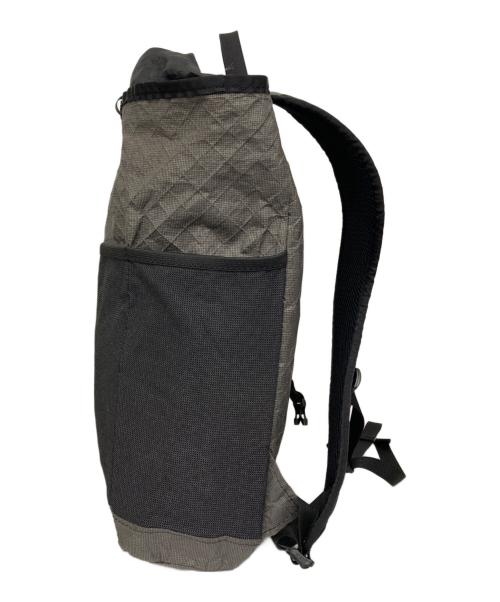 ULA Equipment（ウルトラライトアドベンチャーイクイップメント）ULA Equipment (ウルトラライトアドベンチャーイクイップメント) Ultra Packrat/ウルトラパックラット グレー×ブラックの古着・服飾アイテム