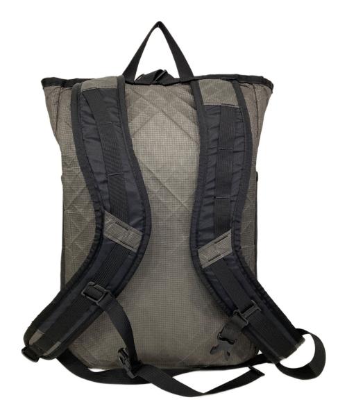 ULA Equipment（ウルトラライトアドベンチャーイクイップメント）ULA Equipment (ウルトラライトアドベンチャーイクイップメント) Ultra Packrat/ウルトラパックラット グレー×ブラックの古着・服飾アイテム