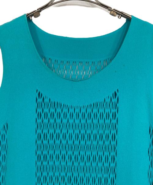 ISSEY MIYAKE（イッセイミヤケ）ISSEY MIYAKE (イッセイミヤケ) メッシュニットノースリーブワンピース ブルー サイズ:2の古着・服飾アイテム