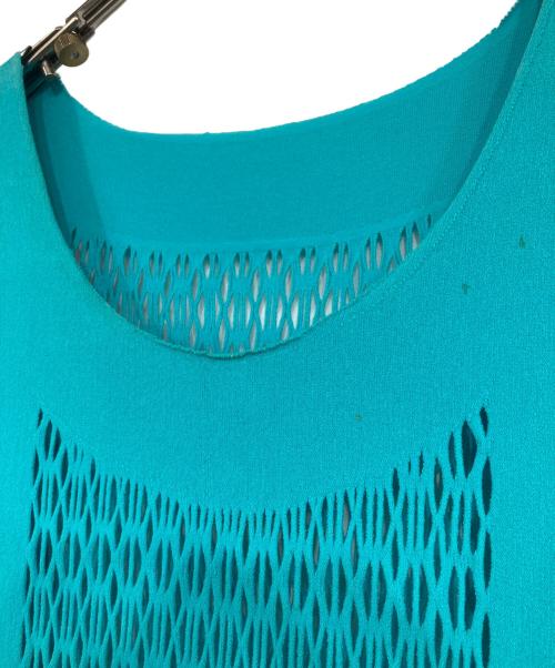 ISSEY MIYAKE（イッセイミヤケ）ISSEY MIYAKE (イッセイミヤケ) メッシュニットノースリーブワンピース ブルー サイズ:2の古着・服飾アイテム