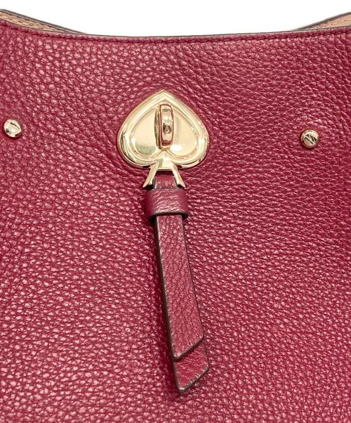 Kate Spade（ケイトスペード）Kate Spade (ケイトスペード) マーティ スモール バケット バーガンディーの古着・服飾アイテム