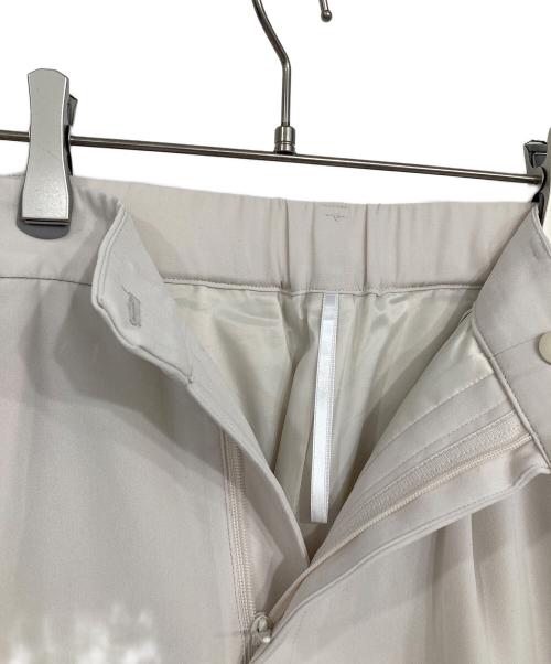 自由区（ジユウク）自由区 (ジユウク) ダブルクロス テーパードパンツ ベージュ サイズ:38の古着・服飾アイテム