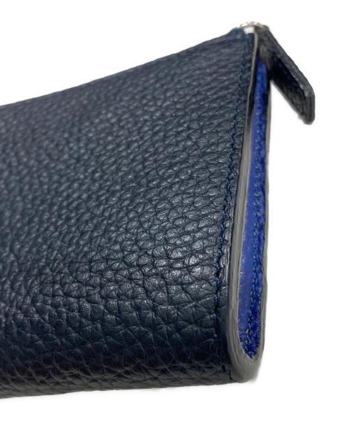 BARNEYS NEWYORK（バーニーズ・ニューヨーク）BARNEYS NEWYORK (バーニーズ・ニューヨーク) L字ジップウォレット ネイビーの古着・服飾アイテム