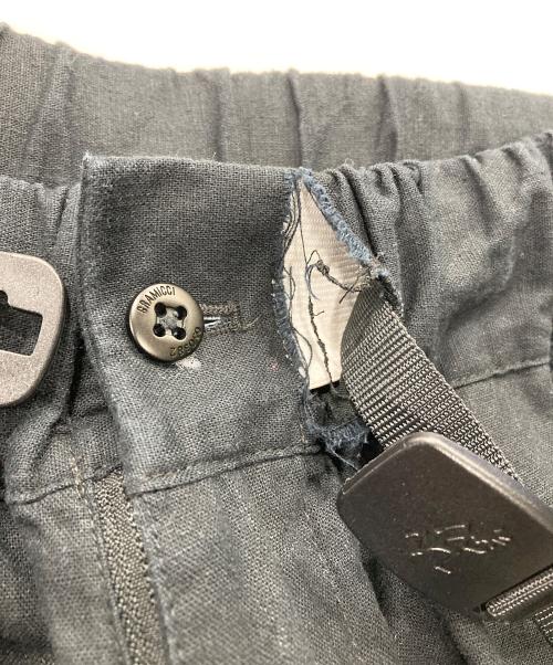 GRAMICCI（グラミチ）GRAMICCI (グラミチ) WHITE MOUNTAINEERING (ホワイトマウンテ二アニング) SAROUEL PANTS ブラック サイズ:1の古着・服飾アイテム