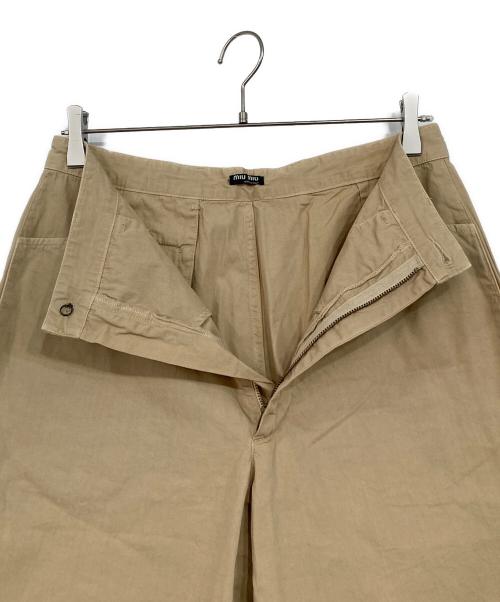 MIU MIU（ミュウミュウ）MIU MIU (ミュウミュウ) ハーフパンツ ベージュ サイズ:Sの古着・服飾アイテム