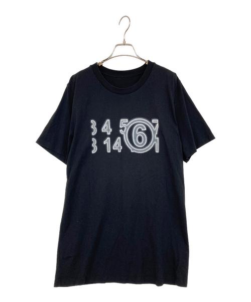 MM6 Maison Margiela（エムエムシックスメゾンマルジェラ）MM6 Maison Margiela (エムエムシックスメゾンマルジェラ) ズーム ロゴT オーバーサイズ カットソー ブラック サイズ:XLの古着・服飾アイテム