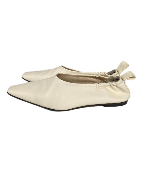 2.718（ニーテンナナイチハチ）2.718 (ニーテンナナイチハチ) スクエアトゥーパンプス アイボリー サイズ:37の古着・服飾アイテム