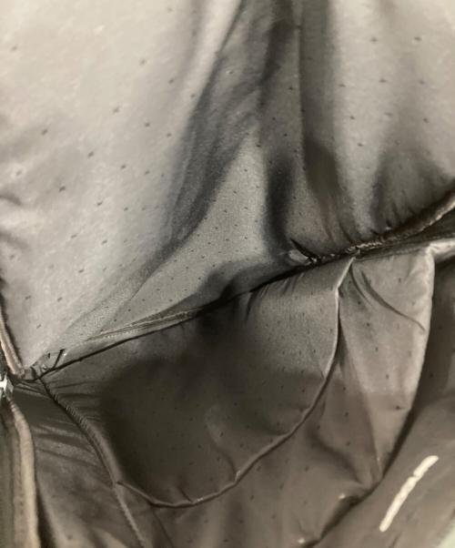 Incase（インケース）Incase (インケース) Facet Backpack25L グレーの古着・服飾アイテム