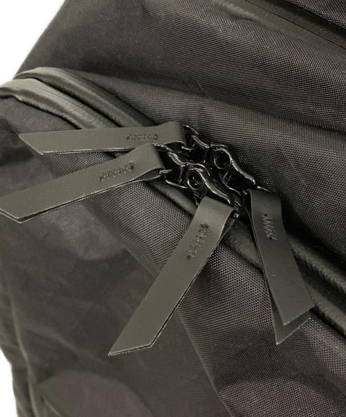 ALPAKA（アルパカ）ALPAKA (アルパカ) ELEMENTS TRAVEL BACKPACK X-PAC 35L ブラックの古着・服飾アイテム
