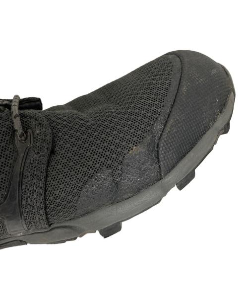 inov-8（イノヴェイト）inov-8 (イノベイト) トレッキングシューズ ブラック サイズ:UK8の古着・服飾アイテム