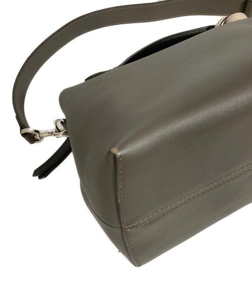 FENDI（フェンディ）FENDI (フェンディ) BY THE WAY MEDIUM グレーの古着・服飾アイテム