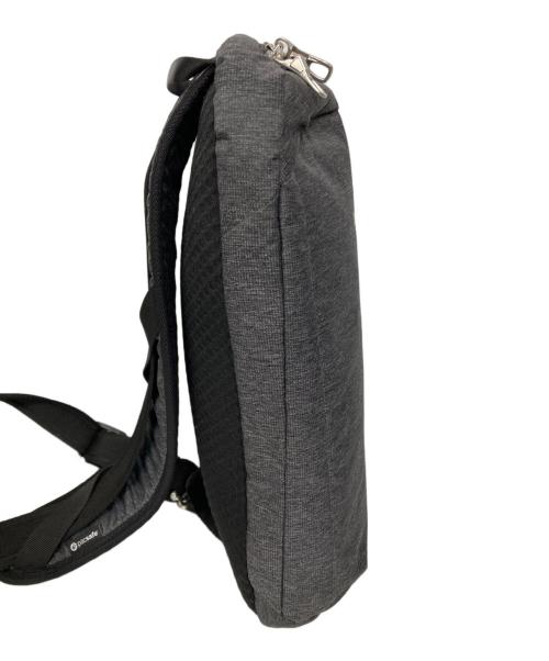 pacsafe（パックセーフ）pacsafe (パックセーフ) Vibe325 sling pack グレーの古着・服飾アイテム