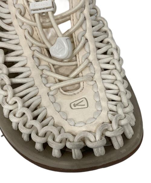 KEEN（キーン）KEEN (キーン) ユニークサンダル ホワイト サイズ:24.5の古着・服飾アイテム