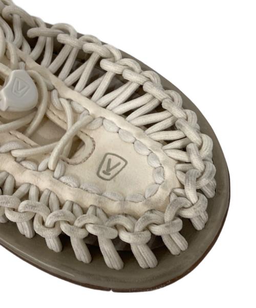 KEEN（キーン）KEEN (キーン) ユニークサンダル ホワイト サイズ:24.5の古着・服飾アイテム