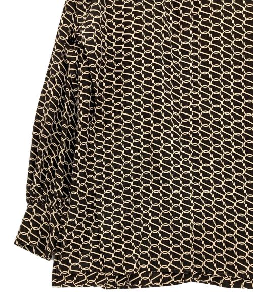 Spick and Span（スピック＆スパン）Spick and Span (スピックアンドスパン) モノグラムプリントレイヤースリーブブラウス ブラック サイズ:表記無しの古着・服飾アイテム