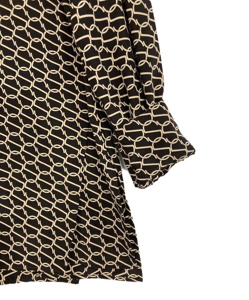 Spick and Span（スピック＆スパン）Spick and Span (スピックアンドスパン) モノグラムプリントレイヤースリーブブラウス ブラック サイズ:表記無しの古着・服飾アイテム