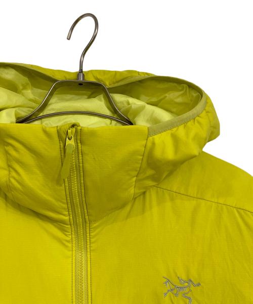 ARC'TERYX（アークテリクス）ARC'TERYX (アークテリクス) ATOM HOODY イエロー サイズ:Mの古着・服飾アイテム