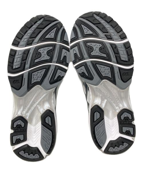 asics（アシックス）asics (アシックス) GEL-KAYANO 14 ホワイト×シルバー サイズ:UK8の古着・服飾アイテム