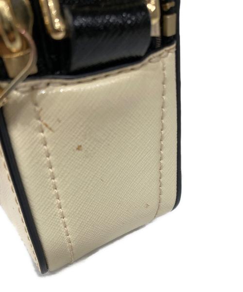 MARC JACOBS（マークジェイコブス）MARC JACOBS (マークジェイコブス) ザ スナップショット ベージュの古着・服飾アイテム