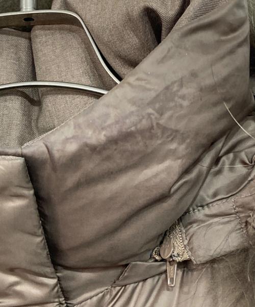 23区（ニジュウサンク）23区 (ニジュウサンク) シレータフタロングダウンコート ブラウン サイズ:38の古着・服飾アイテム