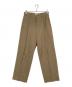 ATON（エイトン）の古着「COTTON GABARDINE | TUCKED BELT PANTS」｜ベージュ