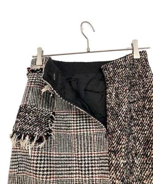 AULA（オーラ）AULA (オーラ) アシンメトリー ツイード フリンジ タイトスカート グレー サイズ:SIZE 0の古着・服飾アイテム