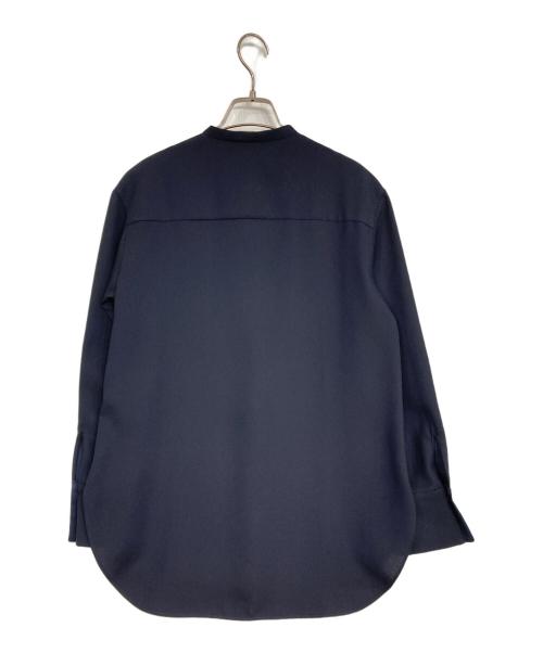 icB（アイシービー）icB (アイシービー) FluidBackSatin シャツブラウス ネイビー サイズ:2(7)の古着・服飾アイテム