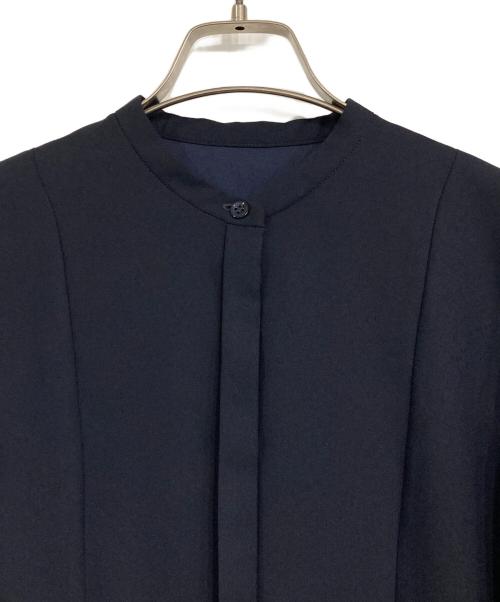 icB（アイシービー）icB (アイシービー) FluidBackSatin シャツブラウス ネイビー サイズ:2(7)の古着・服飾アイテム