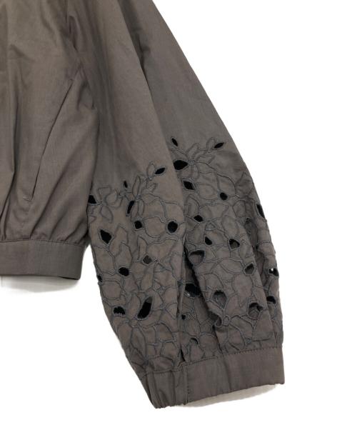 自由区（ジユウク）自由区 (ジユウク) テンセルコットンエンブロイダリー ジャケット グレー サイズ:38の古着・服飾アイテム