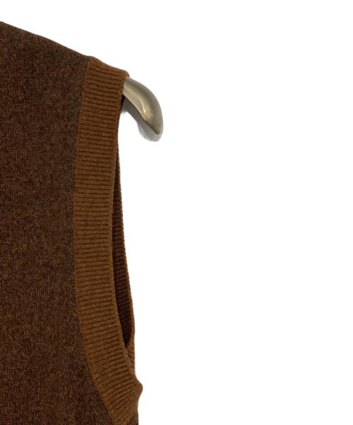 MARGARET HOWELL（マーガレットハウエル）MARGARET HOWELL (マーガレットハウエル) カシミヤ混ニットベスト ブラウン サイズ:Mの古着・服飾アイテム