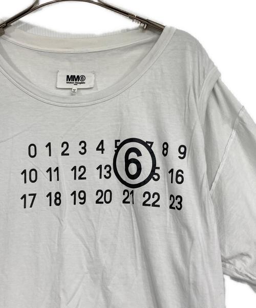 MM6 Maison Margiela（エムエムシックスメゾンマルジェラ）MM6 Maison Margiela (エムエムシックスメゾンマルジェラ) ナンバーリングロゴTシャツ ブラック サイズ:Lの古着・服飾アイテム