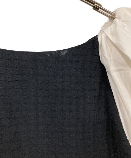 Maglie le cassetto（マーリエ ル カセット）Maglie le cassetto (マーリエ ル カセット) バルーンスリーブワンピース ホワイト×ブラック サイズ:9の古着・服飾アイテム