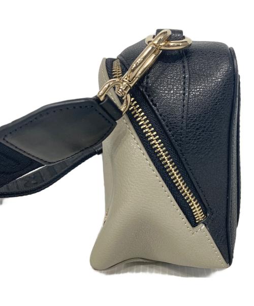 FURLA（フルラ）FURLA (フルラ) バイカラーショルダーバッグ ベージュ×ブラックの古着・服飾アイテム