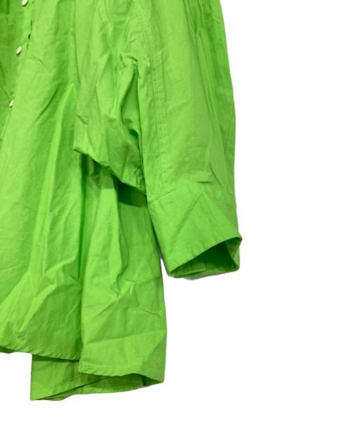 ENFOLD（エンフォルド）ENFOLD (エンフォルド) CO BROAD 3D SLEEVE SHIRT/フレアシャツ グリーン サイズ:38の古着・服飾アイテム