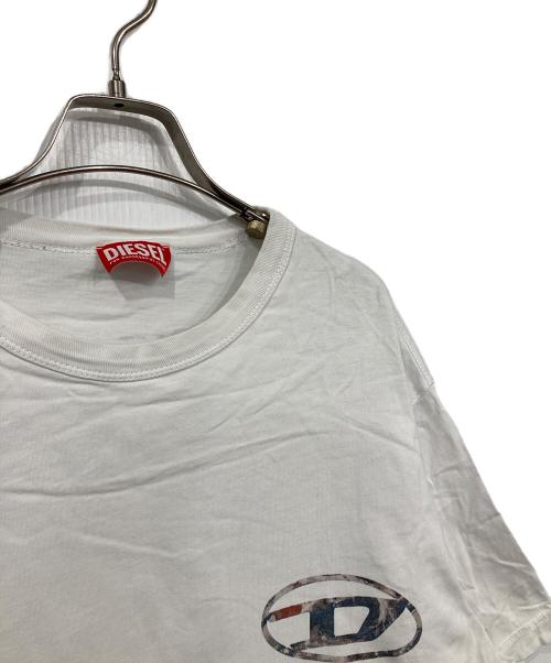 DIESEL（ディーゼル）DIESEL (ディーゼル) DロゴプリントTシャツ ホワイト サイズ:Mの古着・服飾アイテム