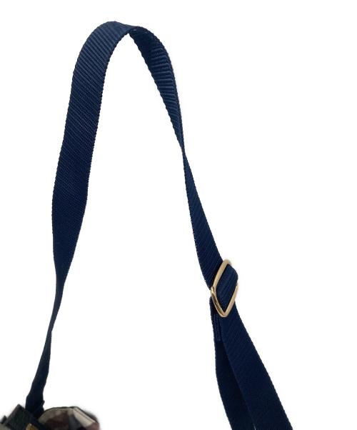 BLUE LABEL CRESTBRIDGE（ブルーレーベルクレストブリッジ）BLUE LABEL CRESTBRIDGE (ブルーレーベルクレストブリッジ) ナイロンショルダーバッグ ネイビーの古着・服飾アイテム