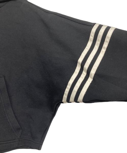 adidas（アディダス）adidas (アディダス) NEUCLASSICS パーカー ブラック サイズ:Mの古着・服飾アイテム