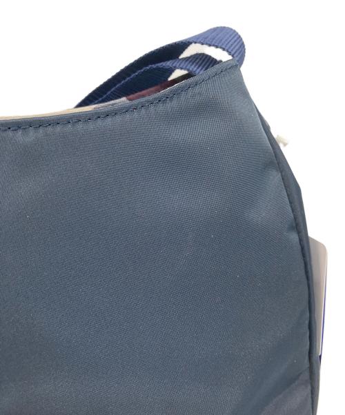 BLUE LABEL CRESTBRIDGE（ブルーレーベルクレストブリッジ）BLUE LABEL CRESTBRIDGE (ブルーレーベルクレストブリッジ) ナイロンワンショルダーバッグ ネイビーの古着・服飾アイテム