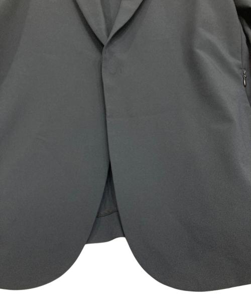 DESCENTE ALLTERRAIN I/O（デサントオルテラインアイオー）DESCENTE ALLTERRAIN I/O (デサントオルテラインアイオー) テックテーラードスリムジャケット ブラック サイズ:Mの古着・服飾アイテム