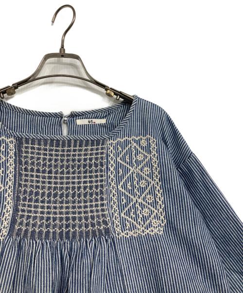 45R（フォーティファイブ・アール）45R (フォーティファイブ・アール) ギマダンガリー刺繍デニムブラウス インディゴ サイズ:3の古着・服飾アイテム