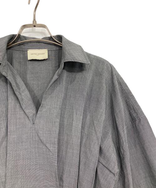 UNITED ARROWS（ユナイテッドアローズ）UNITED ARROWS (ユナイテッドアローズ) ウエストタックブラウス グレー サイズ:36の古着・服飾アイテム