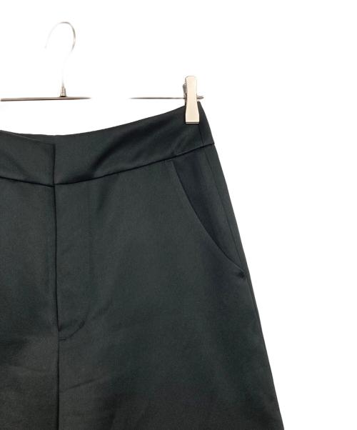 J&M DAVIDSON（ジェイ＆エム デヴィッドソン）J&M DAVIDSON (ジェイ＆エム デヴィッドソン) サテンパンツ ブラック サイズ:10の古着・服飾アイテム