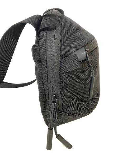 AER（エアー）AER (エアー) Day Sling 3 Max ブラックの古着・服飾アイテム