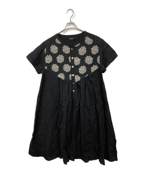 pas de calais（パドカレ）pas de calais (パドカレ) 刺繍ワンピース ブラック サイズ:36の古着・服飾アイテム