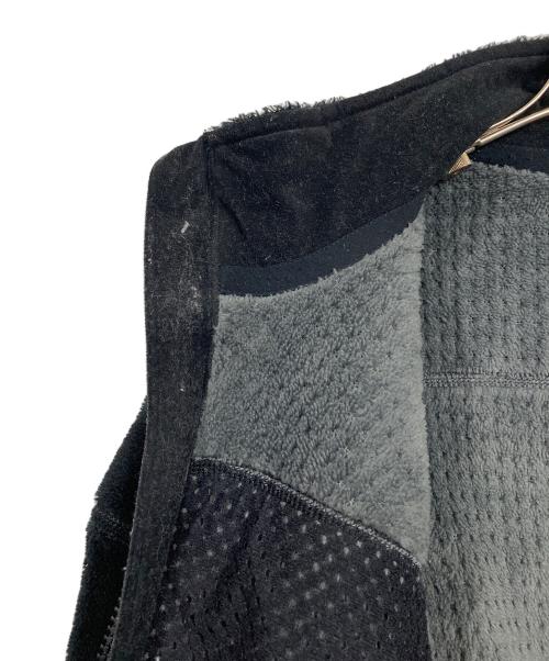 Patagonia（パタゴニア）Patagonia (パタゴニア) R4フリースジャケット ブラック サイズ:Mの古着・服飾アイテム
