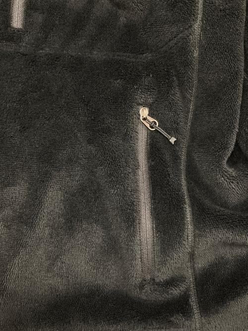 Patagonia（パタゴニア）Patagonia (パタゴニア) R4フリースジャケット ブラック サイズ:Mの古着・服飾アイテム